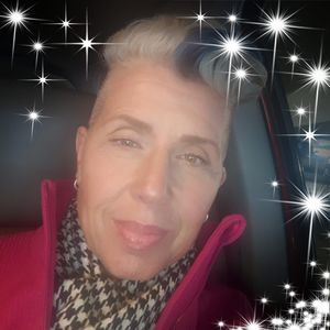 Meet your Posher, Simone